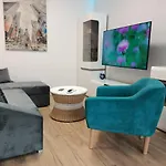 Good To Sea Polanki Kolobrzeg, Z Garazem * コウォブジェク