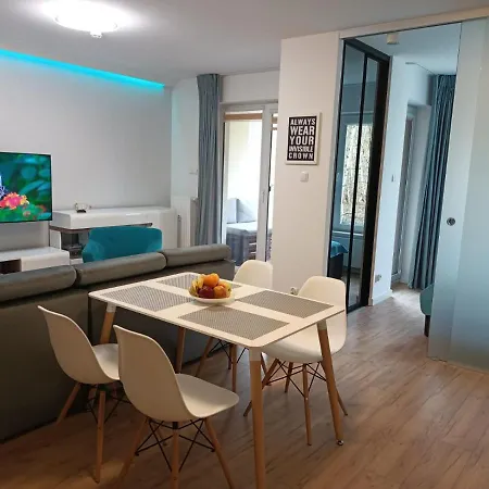 Good To Sea Polanki Kolobrzeg, Z Garazem דירה קולובז'ג